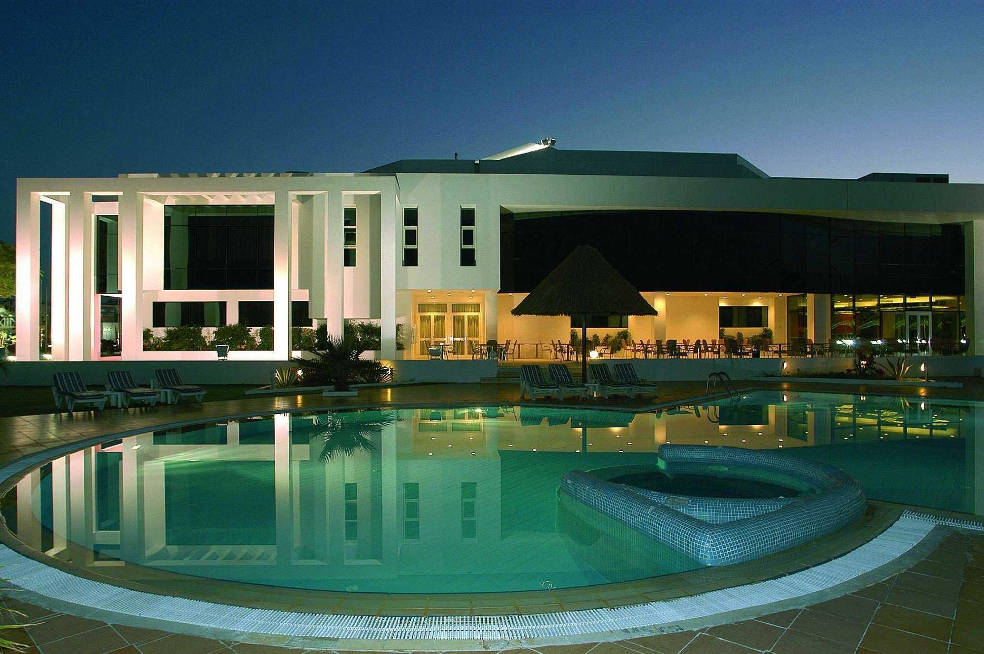 Maritim Jolie & Casino Resort 5*
